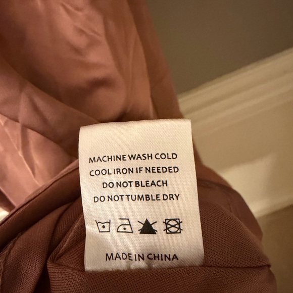 BALTIC BORN Satin Tie Front Midi Dress Copper Flutter Sleeve XL - Picture 5 of 6